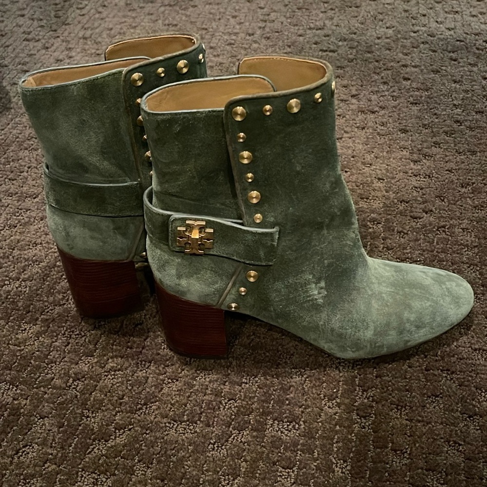 Women's heeled ankle boot
